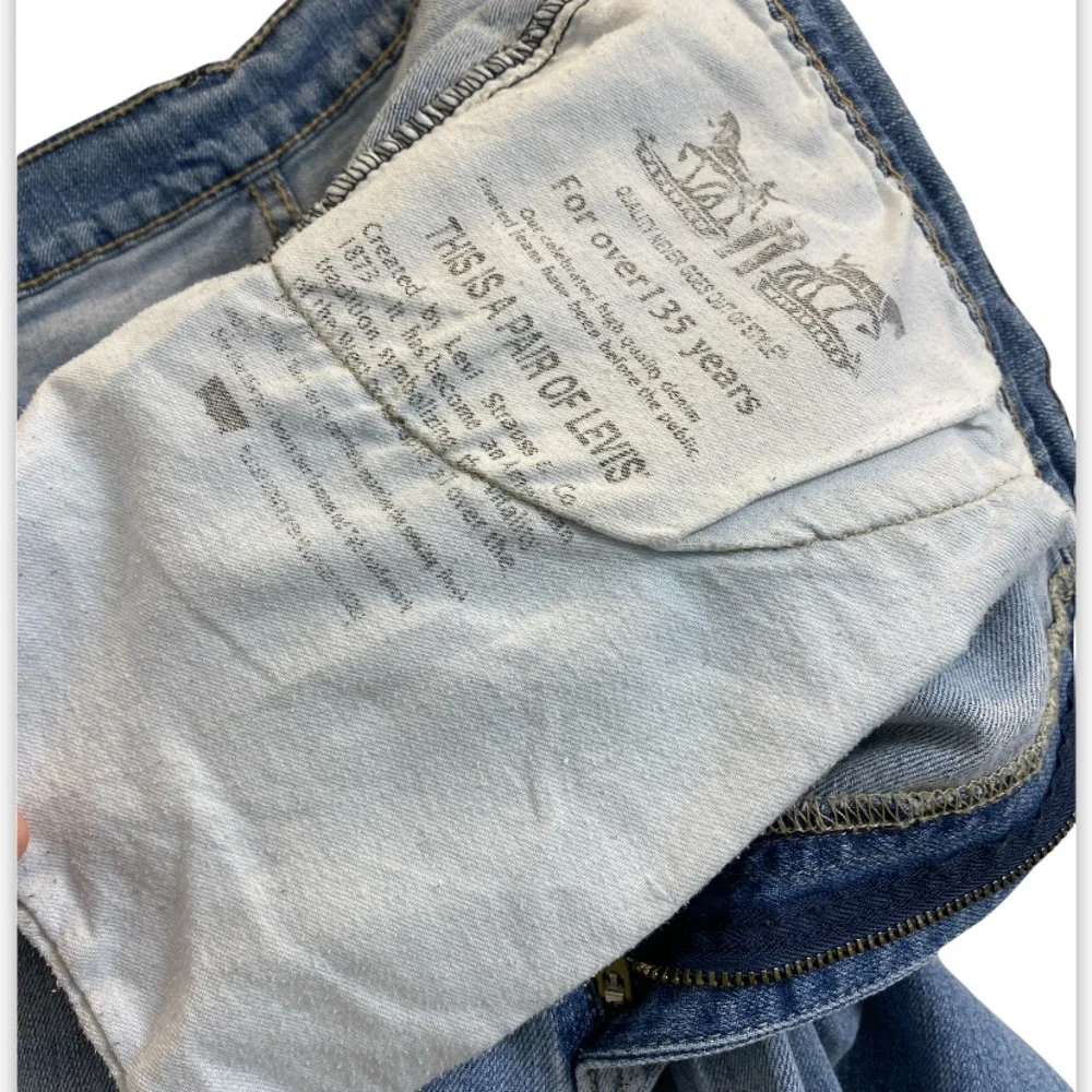 LEVI’S Red Tab 505 Lightwash Men’s Denim Jeans Waist 34 Casual